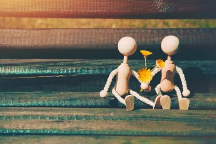 Oft findet man seine grosse Liebe am Arbeitsplatz. (© Ivan Kruk / Fotolia)