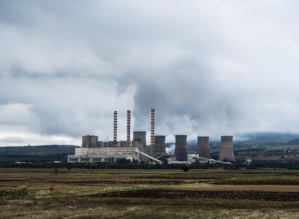 Durch die Energiestrategie des Bundes wird der Wechsel von den herkömmlichen Energieerzeugern, zu alternativen Energien gefördert. (Foto: unsplash)